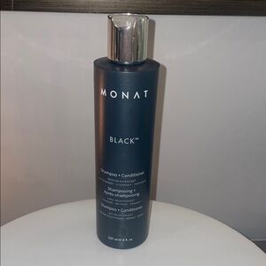MONAT Black Shampoo + Conditioner - Black
Sealed in original packaging